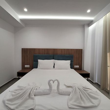 Prestige Hotel Ksamil Eksteriør billede