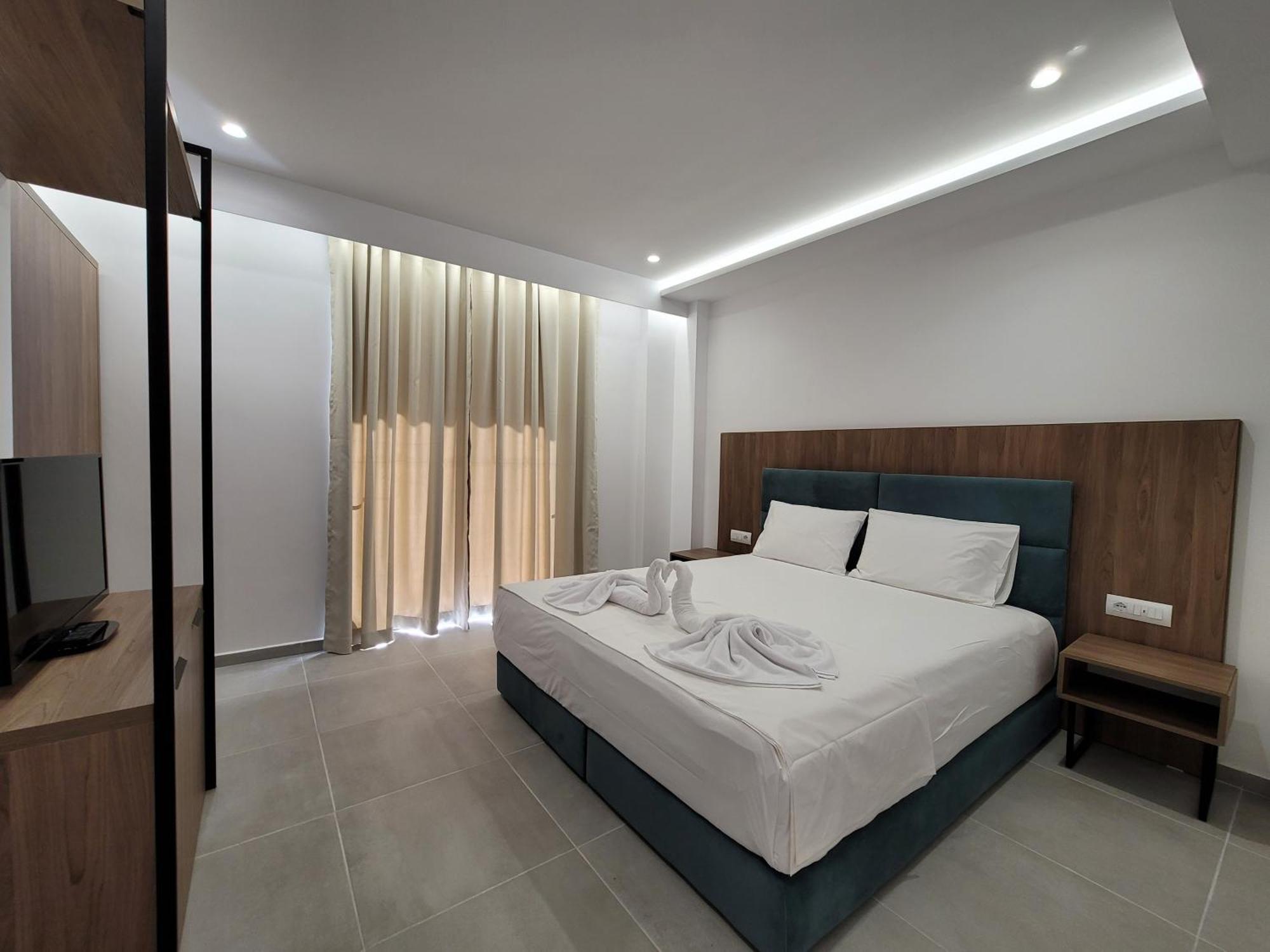 Prestige Hotel Ksamil Eksteriør billede