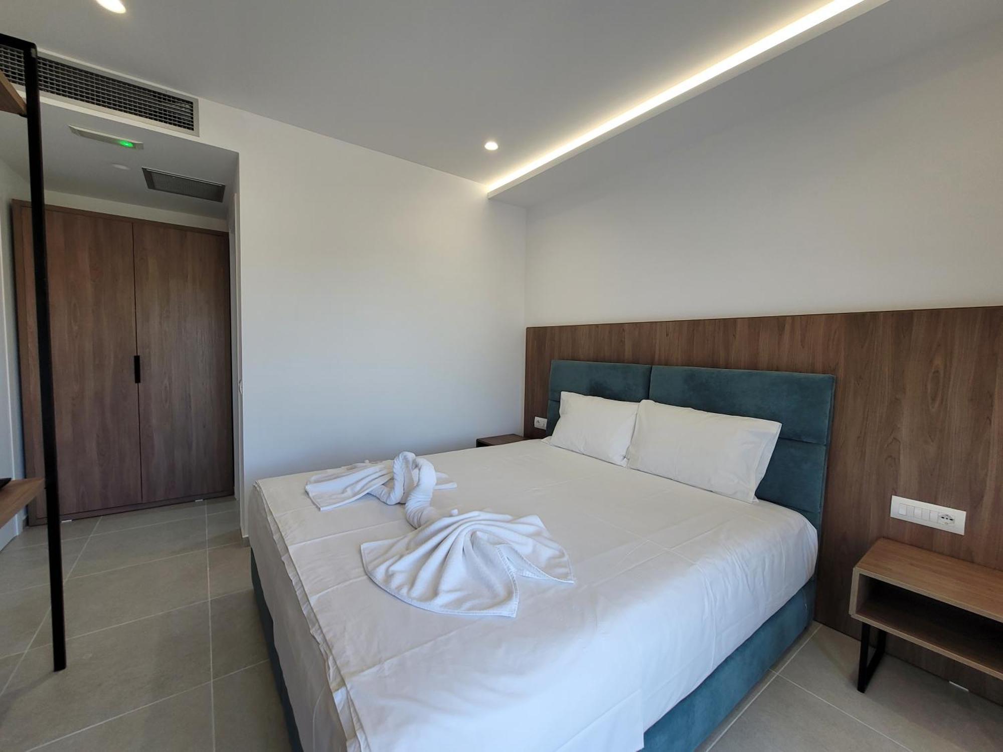 Prestige Hotel Ksamil Eksteriør billede