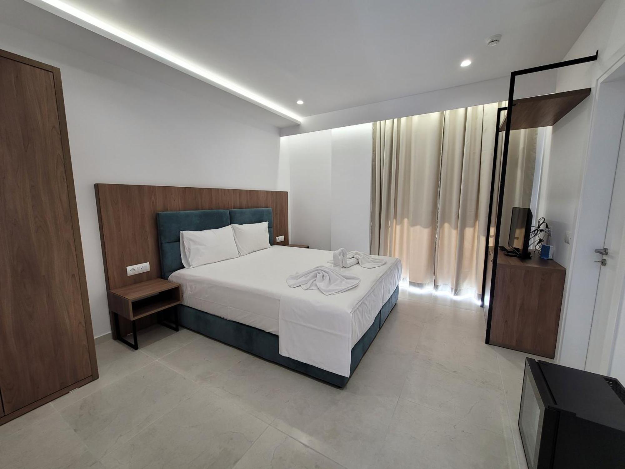 Prestige Hotel Ksamil Eksteriør billede
