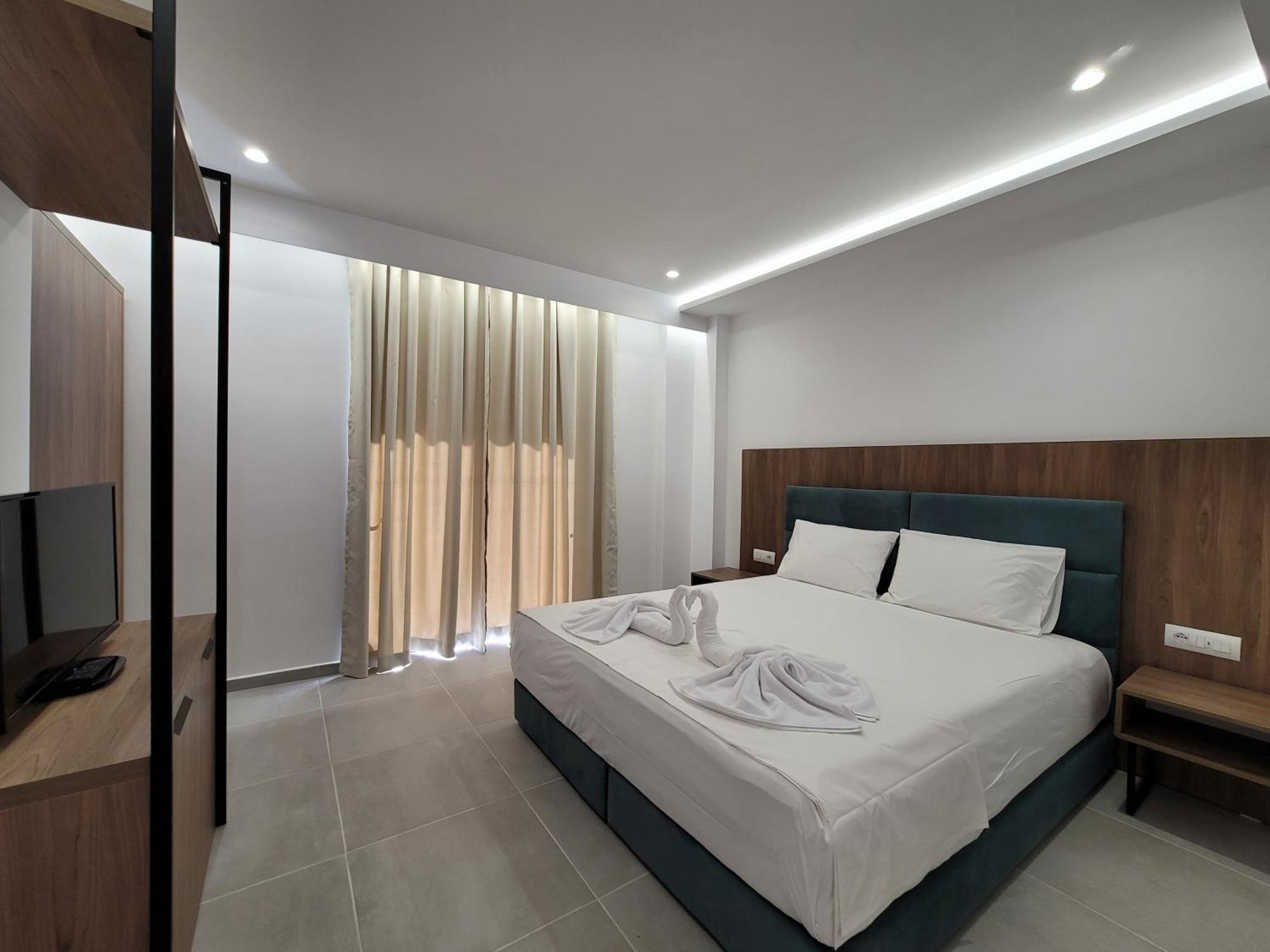 Prestige Hotel Ksamil Eksteriør billede