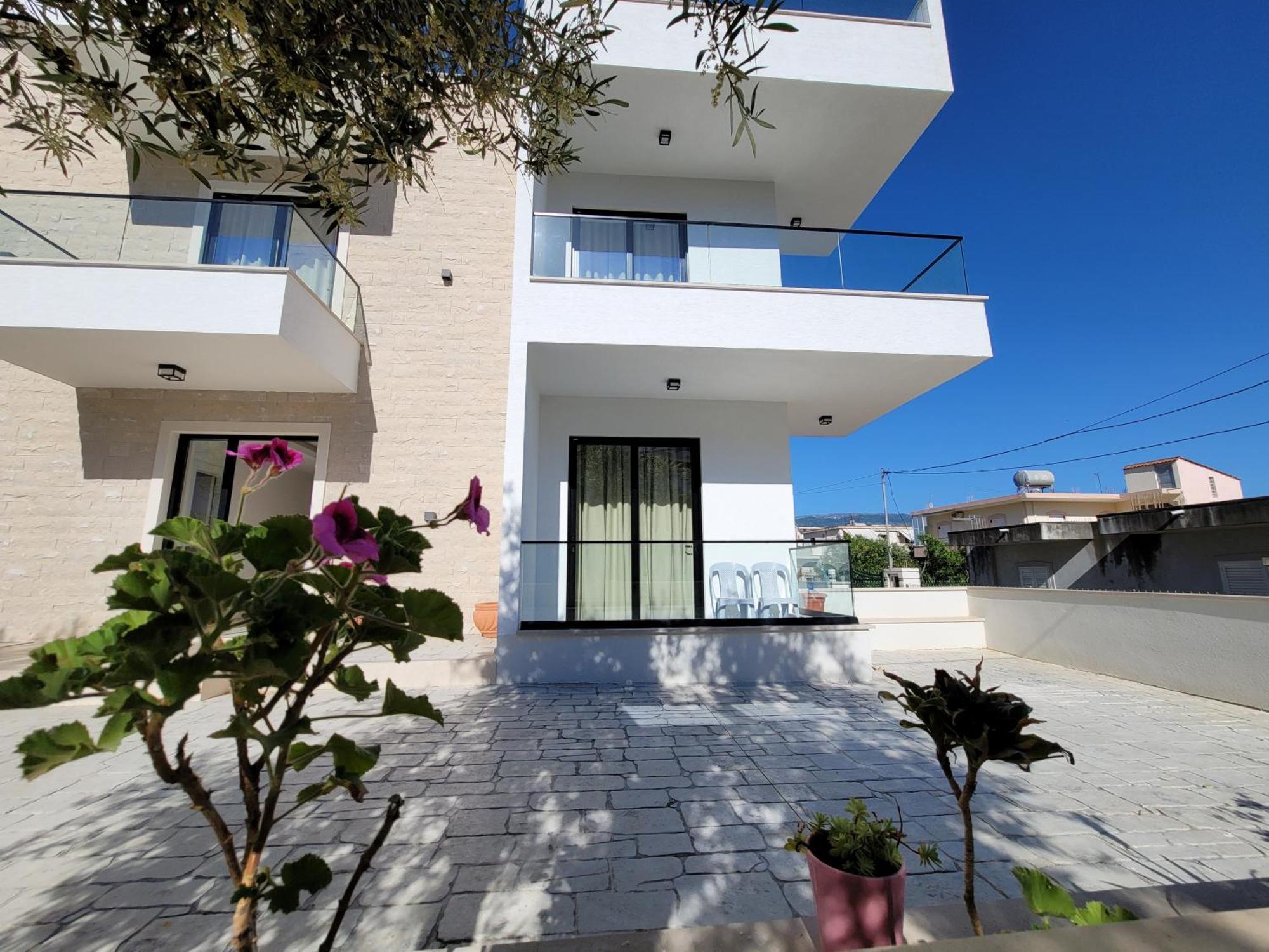 Prestige Hotel Ksamil Eksteriør billede